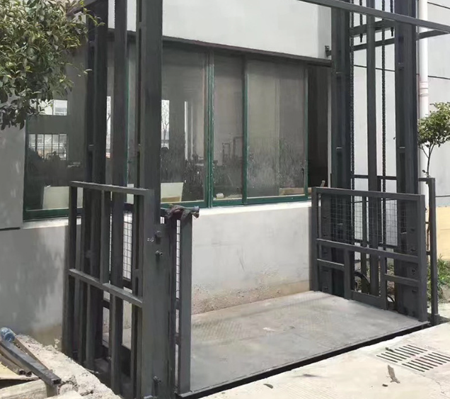 连城导轨式施工升降机助力民生工程提速增效